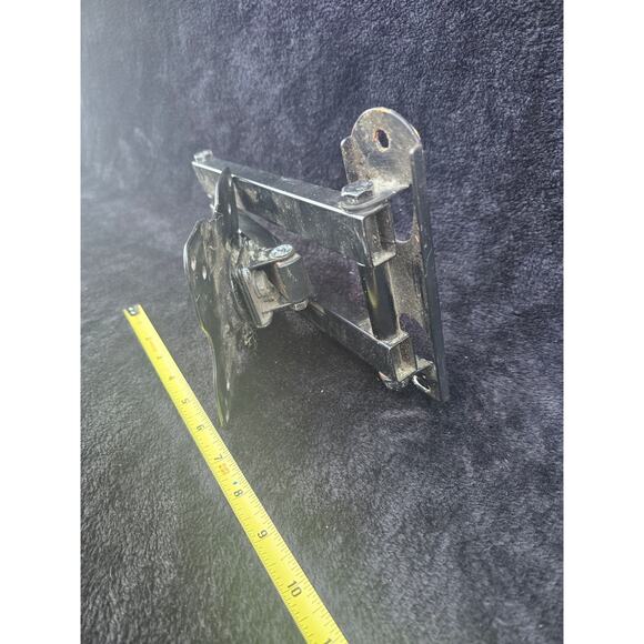 Heavy Duty Swivel Tilt Wall Mount Bracket Fits Small TV or Computer Monitor - Picture 2 of 2